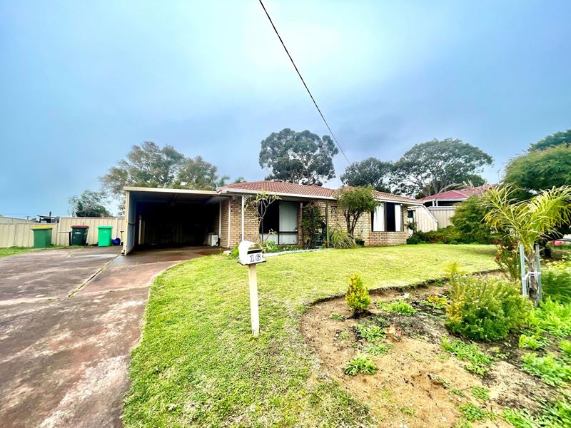 16 Littlefair Drive, Withers WA 6230
