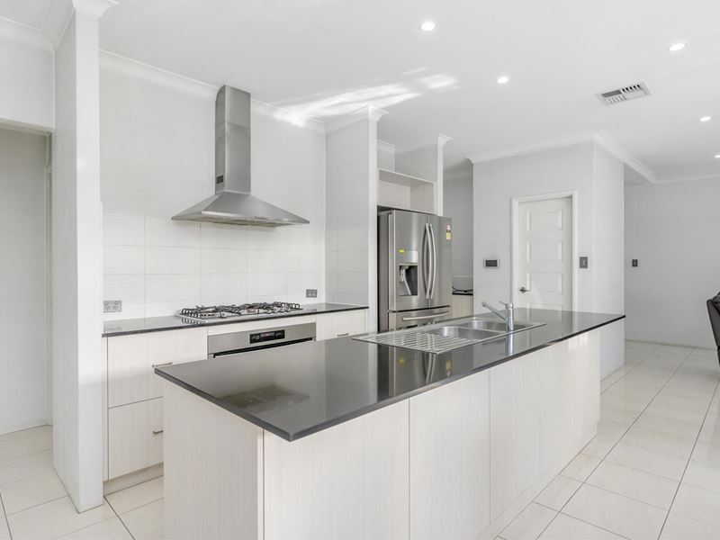 8 Hvar Street, Madeley