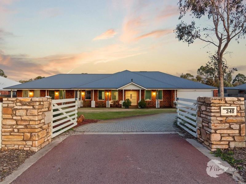 240 Banrock Drive, The Vines