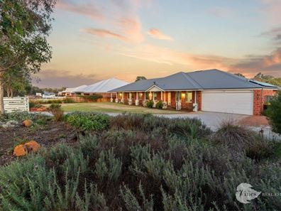 240 Banrock Drive, The Vines WA 6069