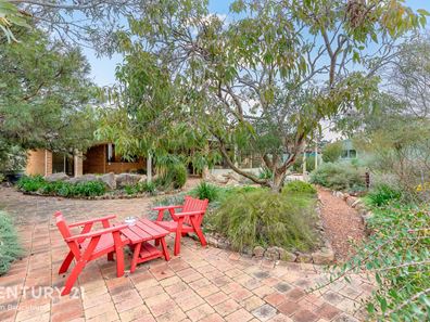 25 Florey Place, Huntingdale WA 6110