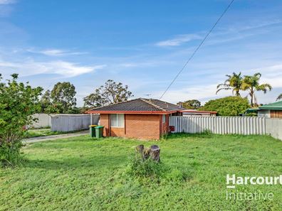 75 Casserley Avenue, Girrawheen WA 6064