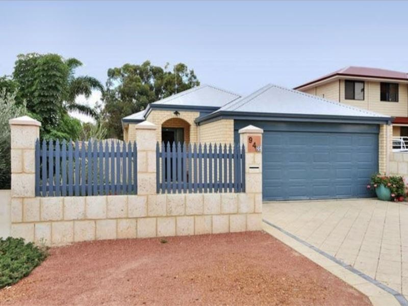 94B Leighton Road, Halls Head