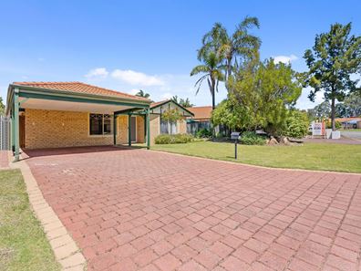 10 Beaufortia Crescent, Ellenbrook WA 6069