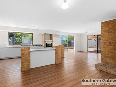 23 Welbourne Heights, Parmelia WA 6167