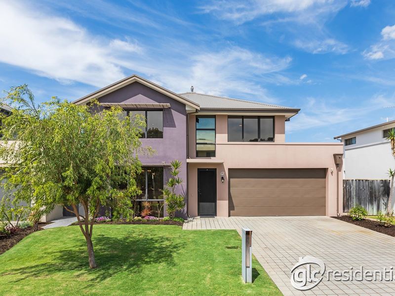 12 Whitley Place, Meadow Springs