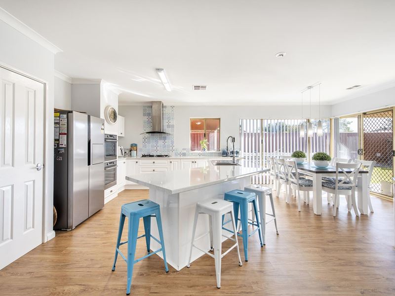6 Canouan Loop, Secret Harbour