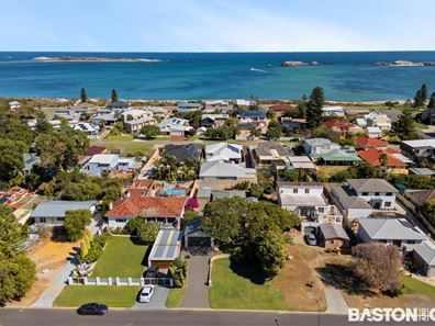 21 Gloucester Avenue, Shoalwater WA 6169