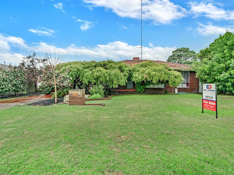 15 Kinkella Drive, Carey Park WA 6230