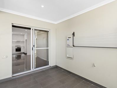 8/180 Surrey Road, Rivervale WA 6103