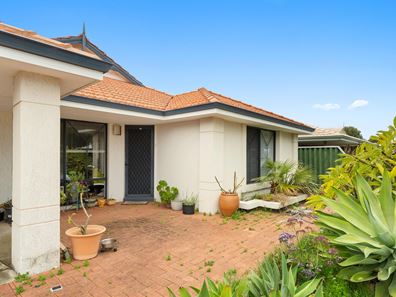 25 Fawdon Street, Safety Bay WA 6169