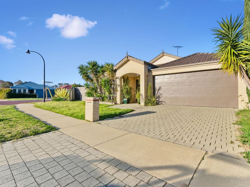 32 Orange Grove Boulevard, Clarkson WA 6030