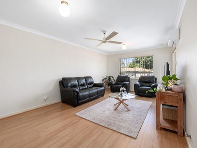 14/26 Salcott Road, Girrawheen WA 6064