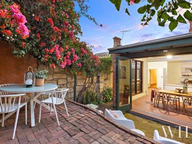 15 Little Howard Street, Fremantle WA 6160