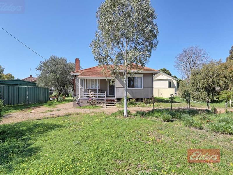 90 Bannister  Street, Narrogin WA 6312