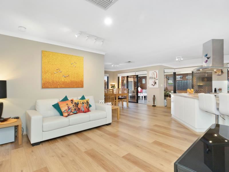 17 Brunel Court, Currambine