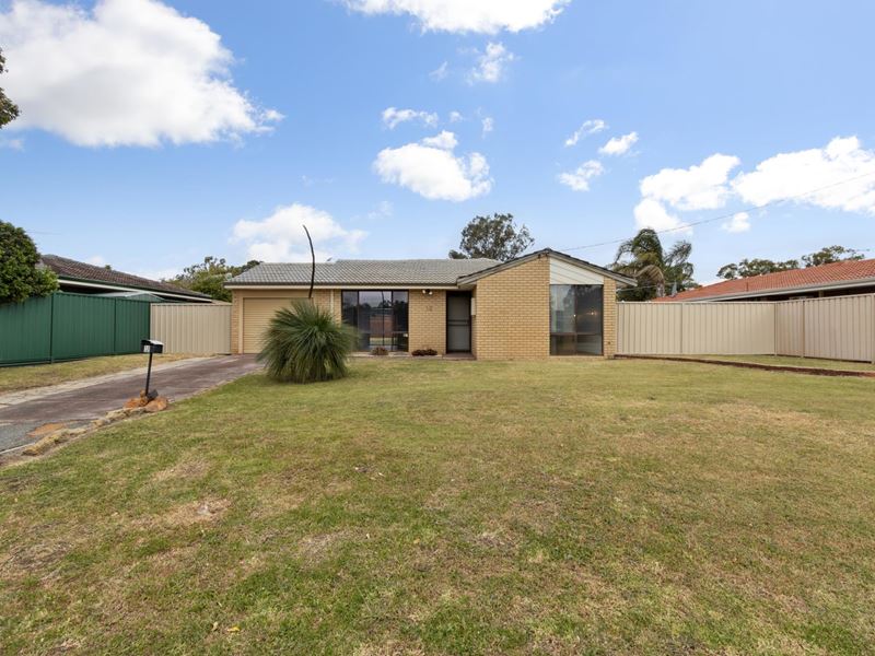 12 Lincoln Road, Forrestfield WA 6058