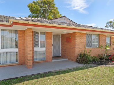 21 Cowling Way, Parmelia WA 6167