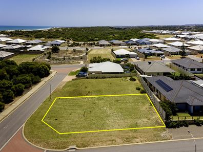 5 Lagoon Entrance, Sunset Beach WA 6530