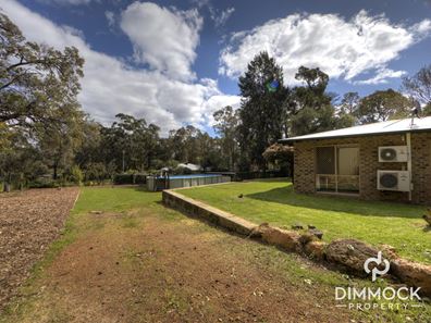 15 Campbell Way, Parkerville WA 6081