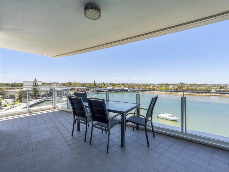 601/3 Marco Polo Drive, Mandurah