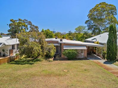 22 Rogerson Road, Mount Pleasant WA 6153