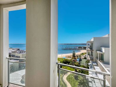 33/11-19 Casuarina Drive, Bunbury WA 6230