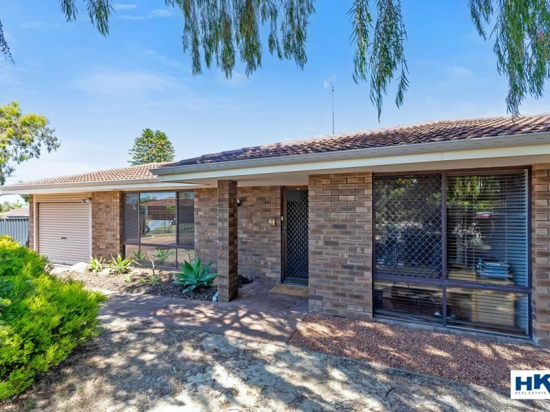 84 Lakeview Drive, Edgewater