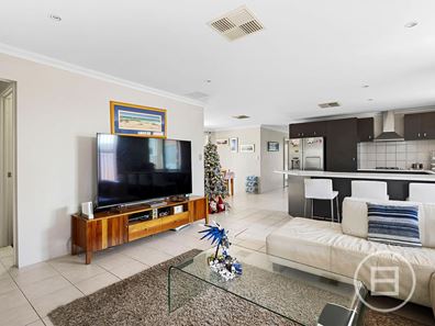 16 Carnation Street, Canning Vale WA 6155