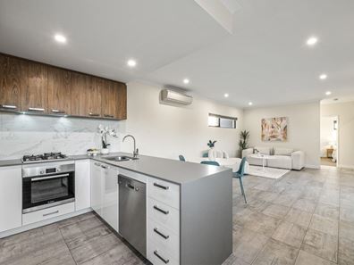 4/14 Brady Street, Mount Hawthorn WA 6016
