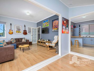 16 Dyinda Street, Carey Park WA 6230