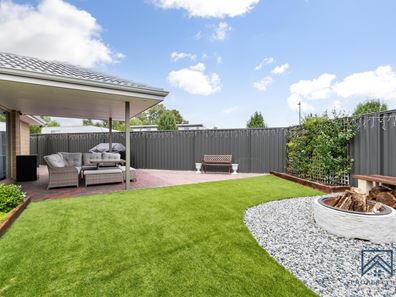 29 Durleigh Road, Aveley WA 6069