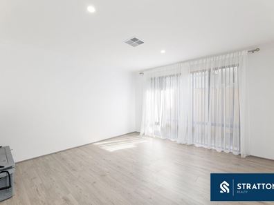 19 Lyndhurst Street, Ellenbrook WA 6069