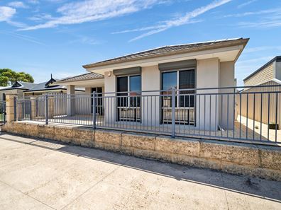 7 Elwell Street, Secret Harbour WA 6173