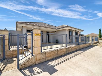 7 Elwell Street, Secret Harbour WA 6173
