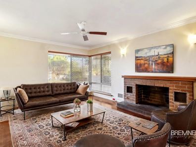 3 Ennis Court, Orelia WA 6167