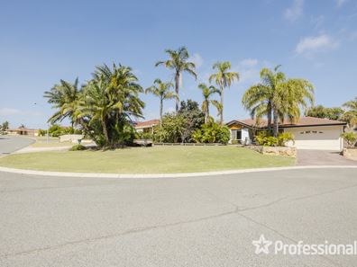 11 Veros Place, Marangaroo WA 6064