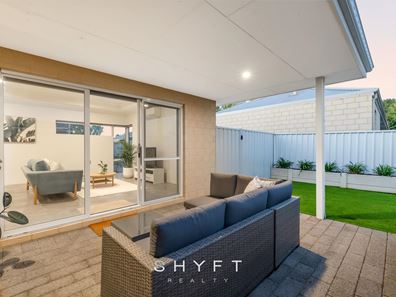 8B Drysdale  Road, Craigie WA 6025