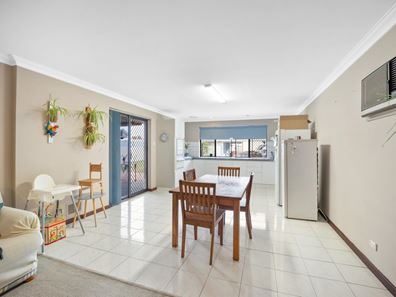 10 Sussex Street, Spearwood WA 6163