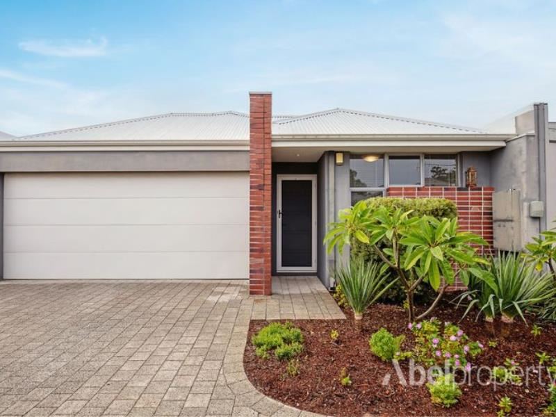 17/4 Melita Drive, Helena Valley