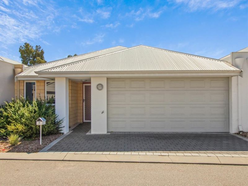 7 Gaffin Way, Kwinana Town Centre WA 6167