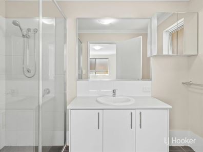 7 Gaffin Way, Kwinana Town Centre WA 6167