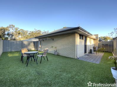 10/6 Strelitzia Avenue, Forrestfield WA 6058