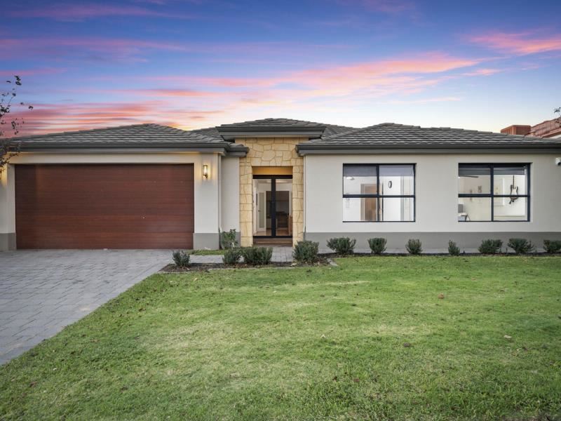 6 Hollins Bend, Madeley