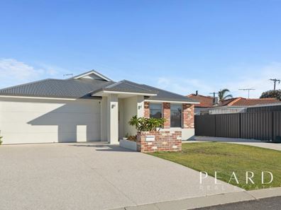 32 Adelaide Circle, Craigie WA 6025