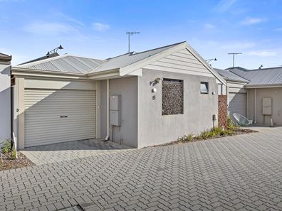6/71 Kingaroy Drive, Baldivis WA 6171