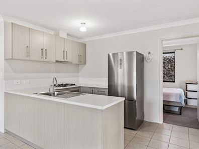 6/71 Kingaroy Drive, Baldivis WA 6171