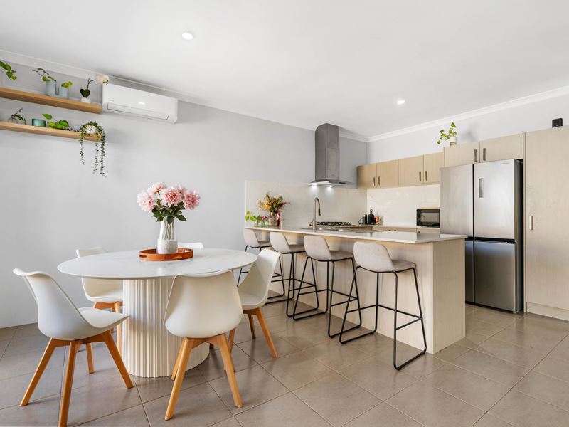 43B Bellazario Promenade, Aveley