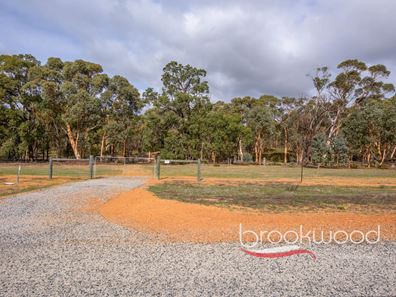 15 Woylie Rise, Bakers Hill WA 6562