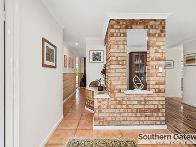 11 Hume Court, Parmelia WA 6167